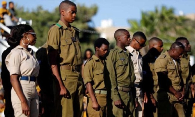 Recrutements de soldats africains