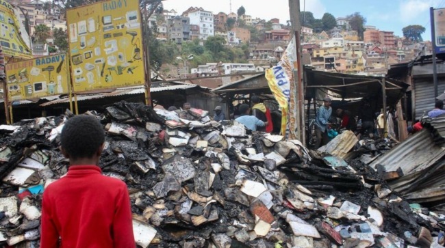 Madagascar un incendie fait plusieurs morts et brûlé plus de 900 cases